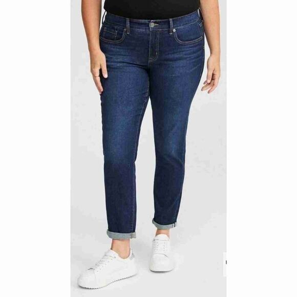 Torrid Womens Dark Wash Mid Rise Cuffed Straight Leg Boyfriend Jeans Size 24R - Picture 1 of 9